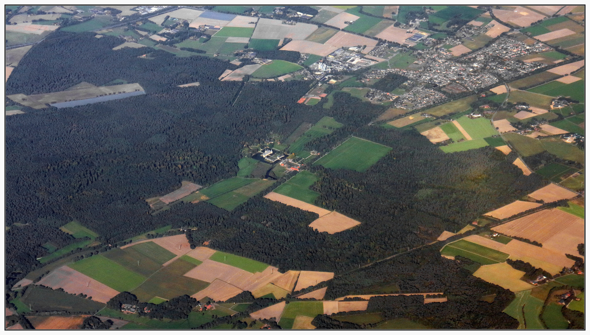 Luftaufnahme von Schloß Lembeck