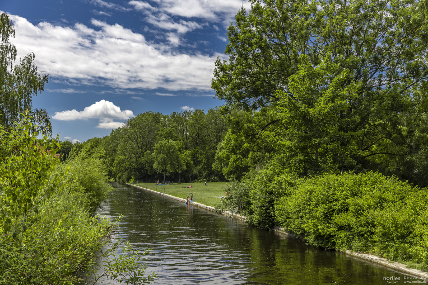 Luftbad am Fabrikkanal