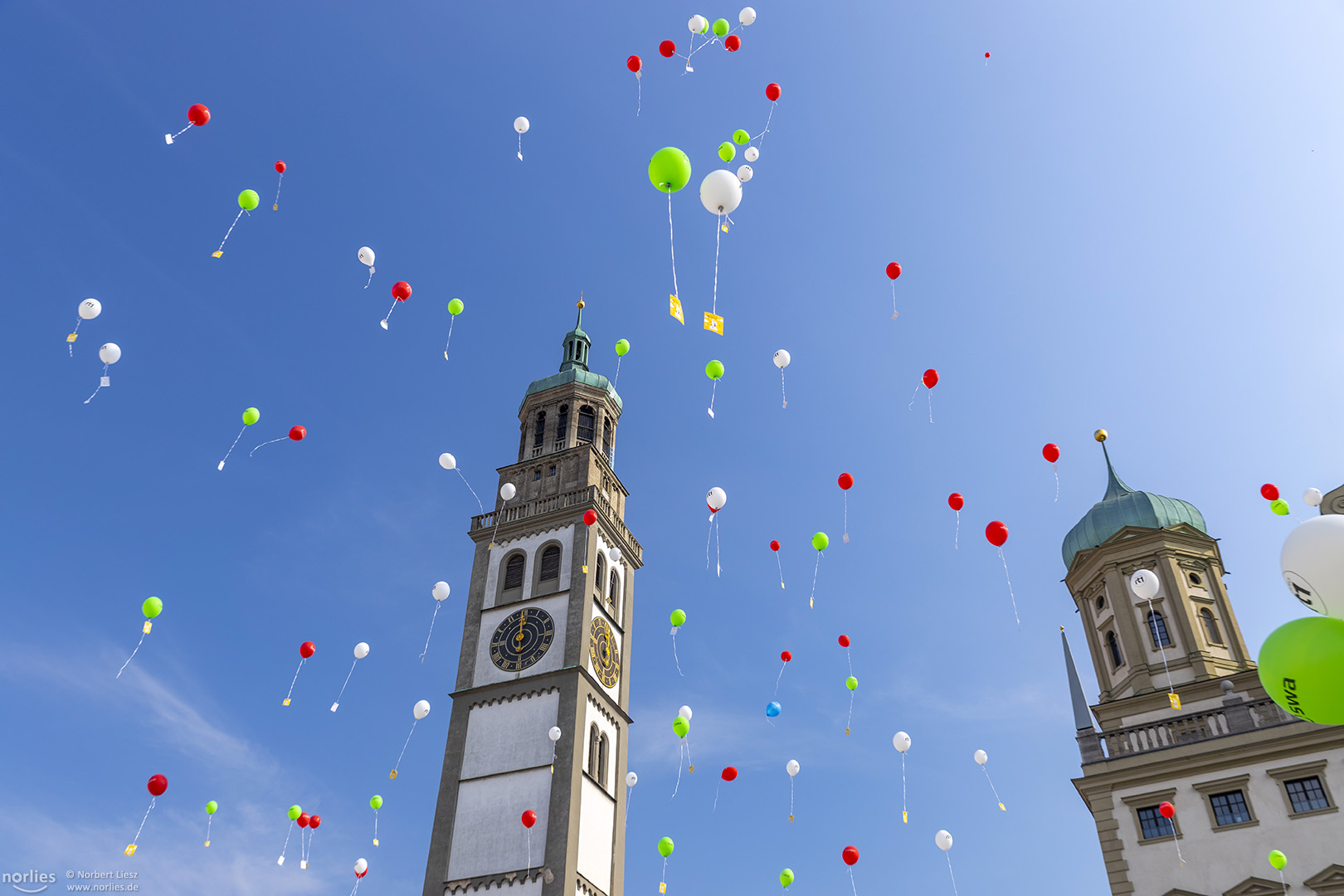 Luftballons am Rathausplatz