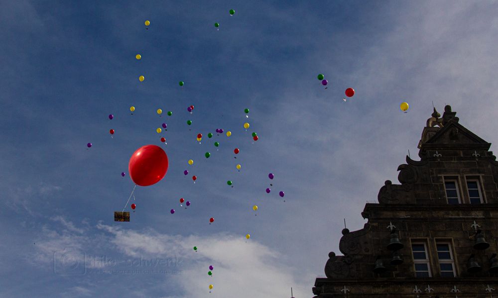 Luftballons statt Feuerwerk