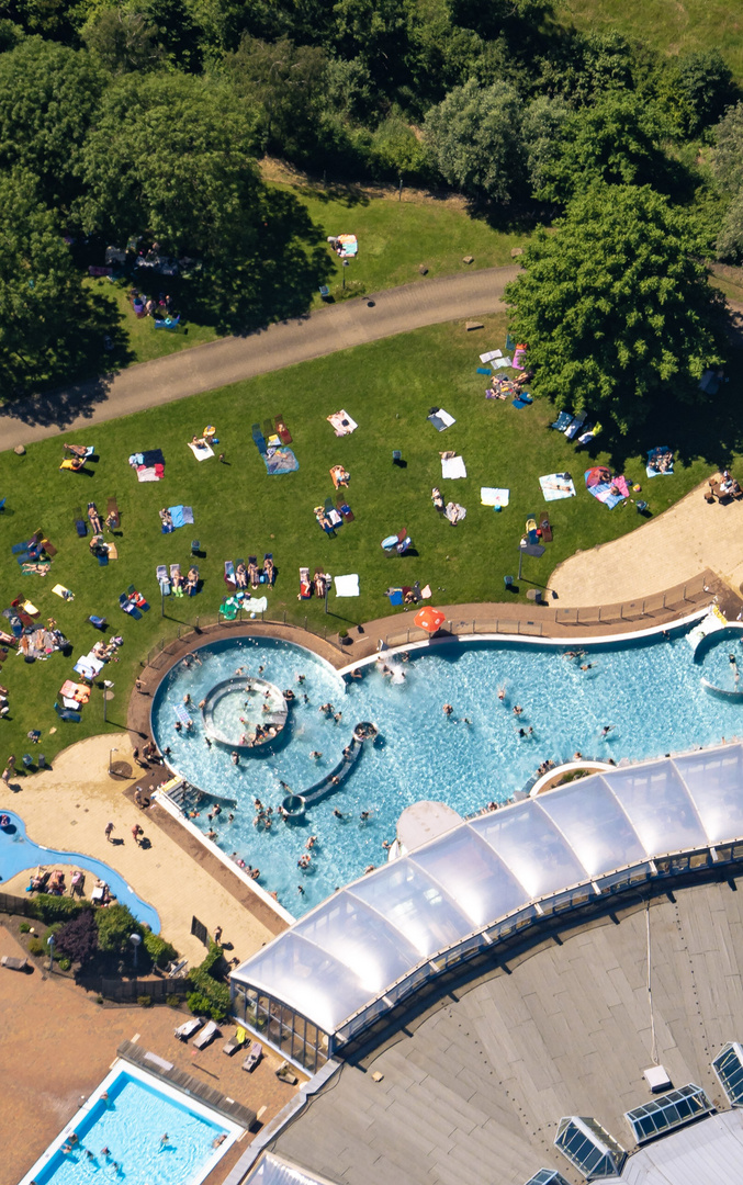 Luftbild vom Freizeitbad Heveney in Witten am Kemnader See