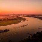 Luftbild vom Rhein bei Düsseldorf & Neuss zum Sonnenaufgang