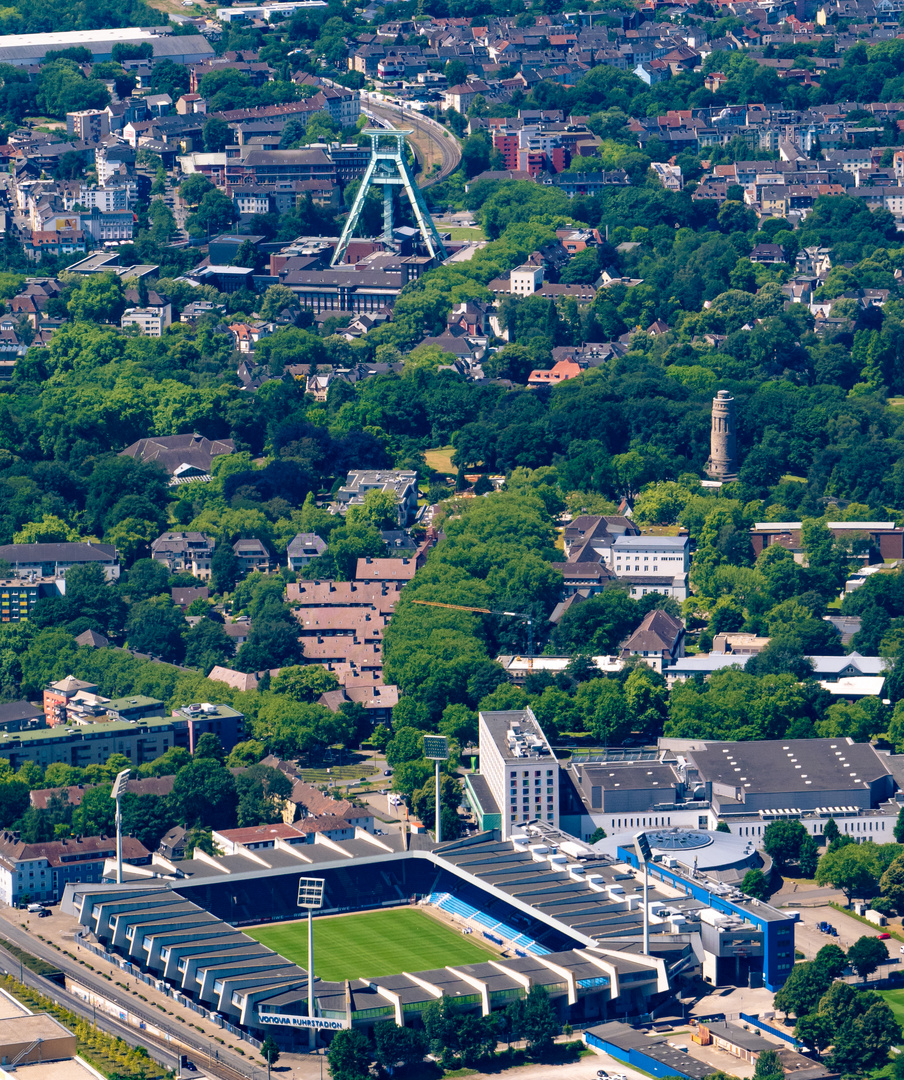 Luftbild vom Ruhrstadion und dem Bergbaumuseum in Bochum