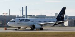 LUFTHANSA