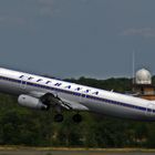 > > > Lufthansa < < <