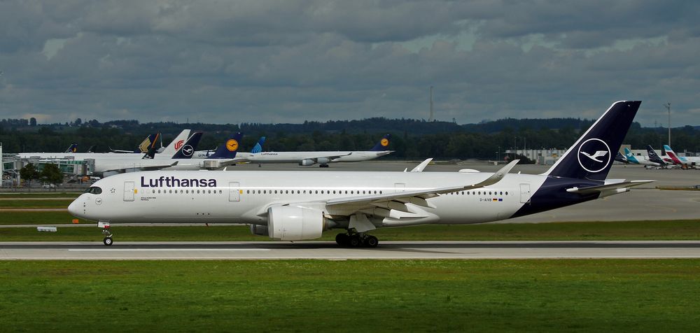 LUFTHANSA