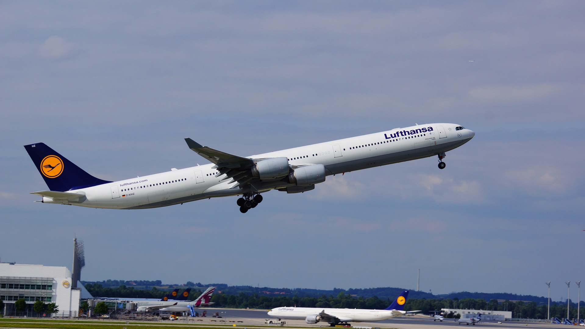 Lufthansa A 340-600 Leipzig