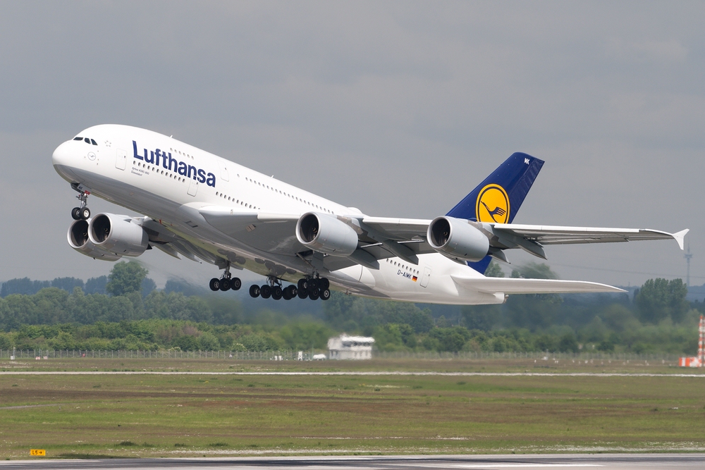 Lufthansa A380-800 D-AIMK "Düsseldorf"