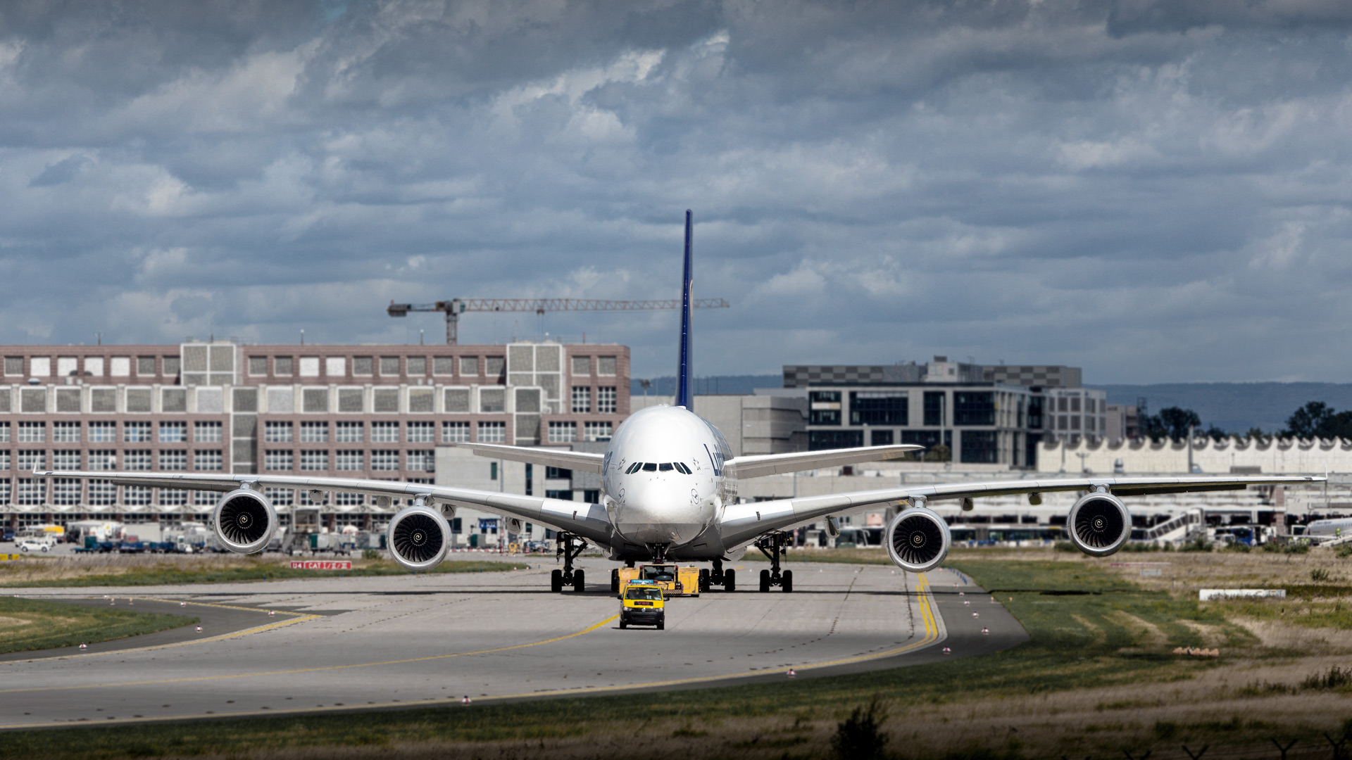  Lufthansa  A380-800 Hamburg