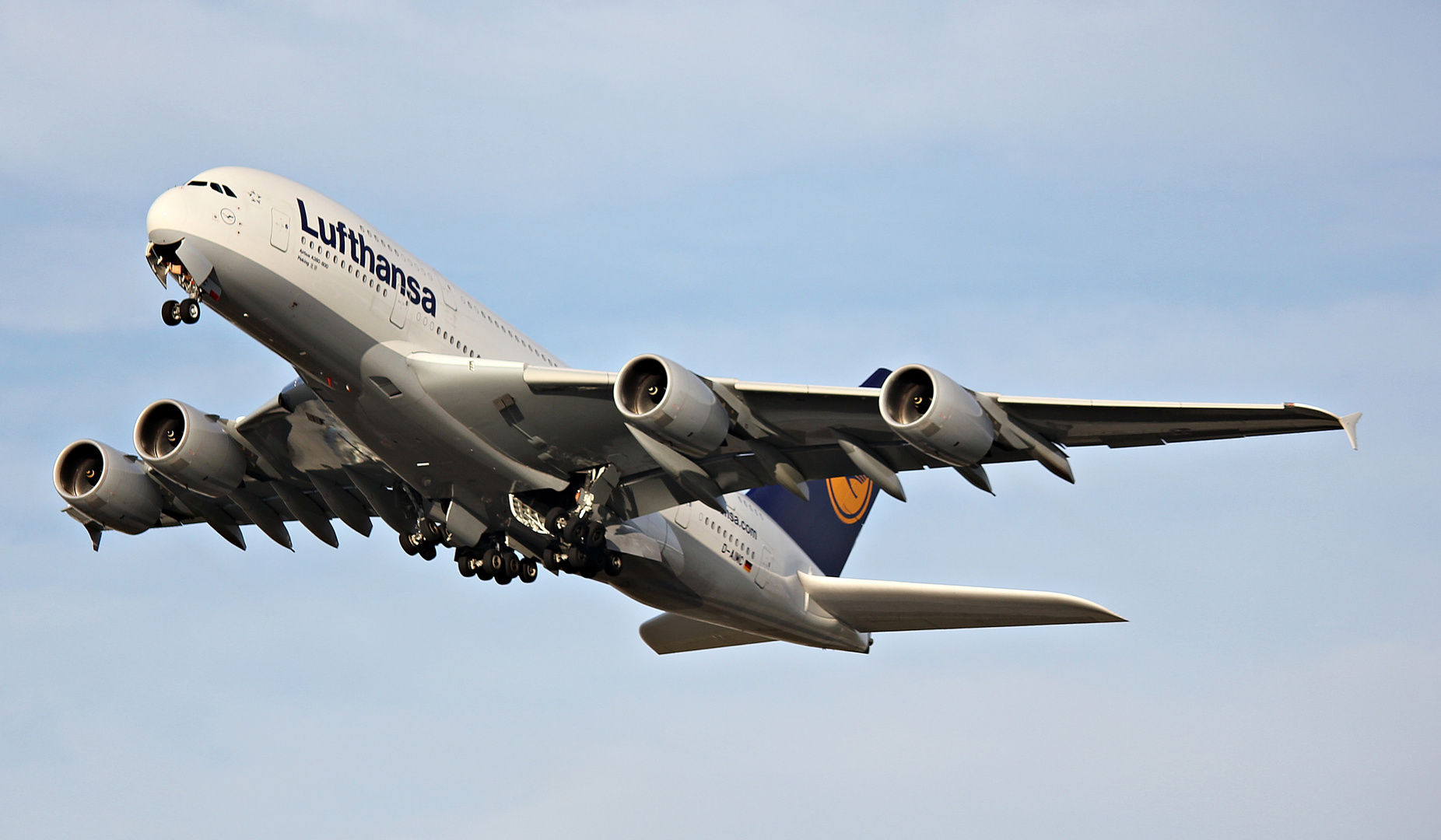 Lufthansa A380-841 D-AIMC "Peking"