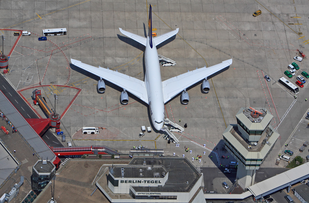 LUFTHANSA A380 D-AIMI in Berlin-Tegel