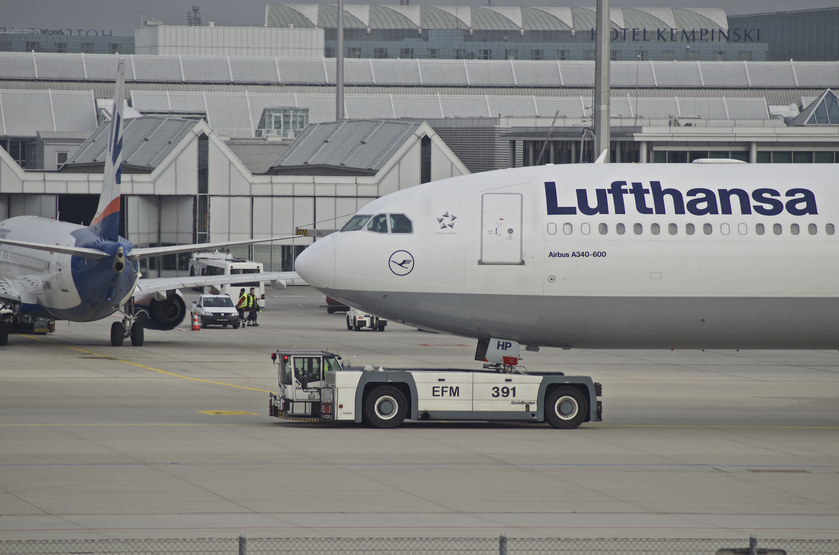 Lufthansa Airbus A-340-600 I