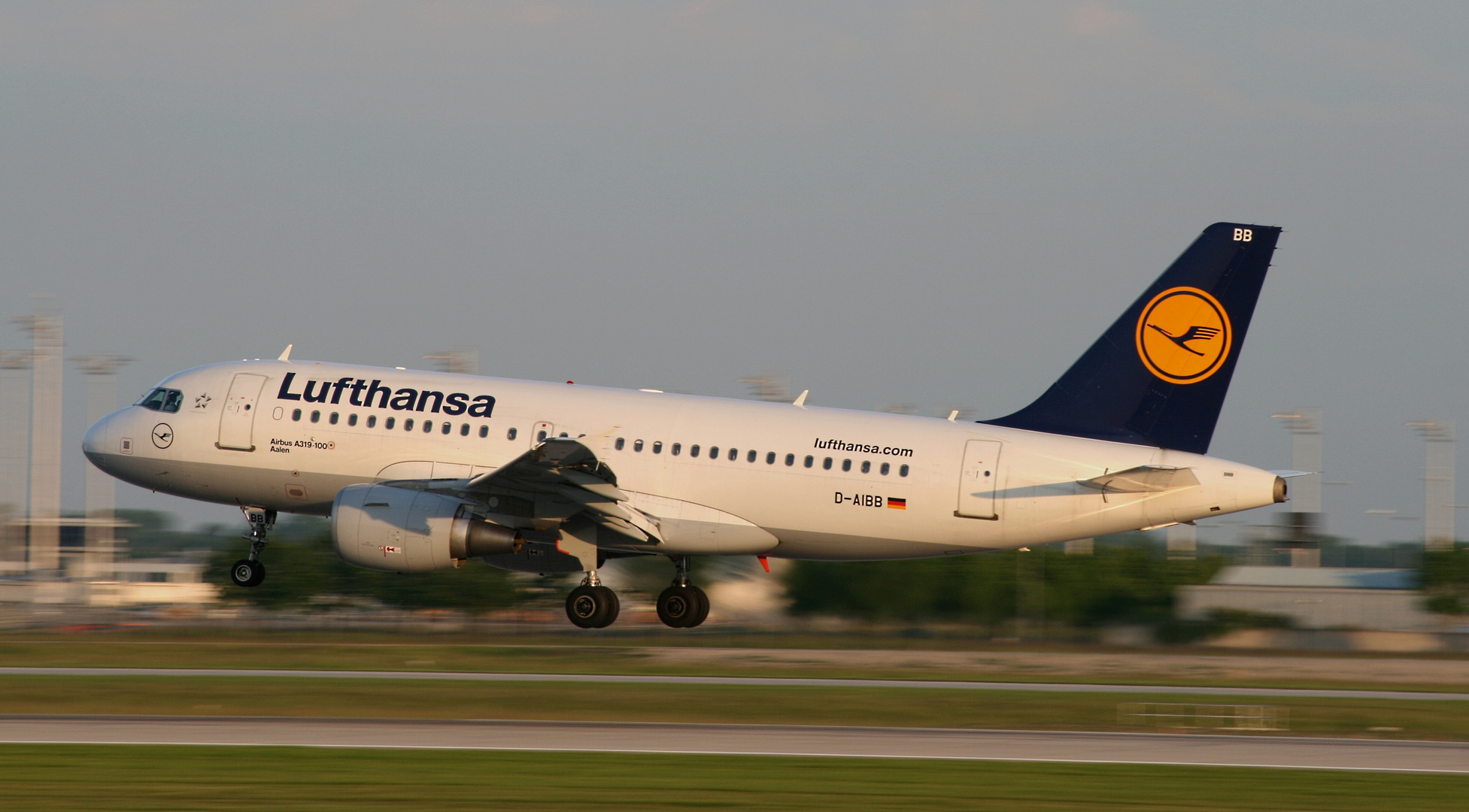 Lufthansa Airbus A319-112