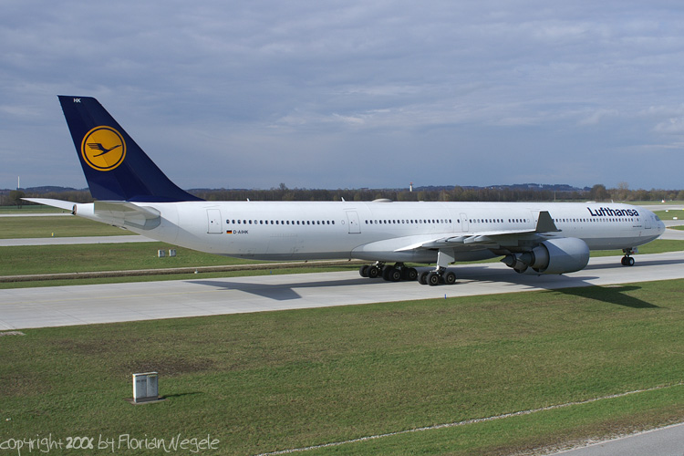 Lufthansa Airbus A340-600