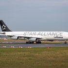 Lufthansa Airbus A340 ( Star Alliance )