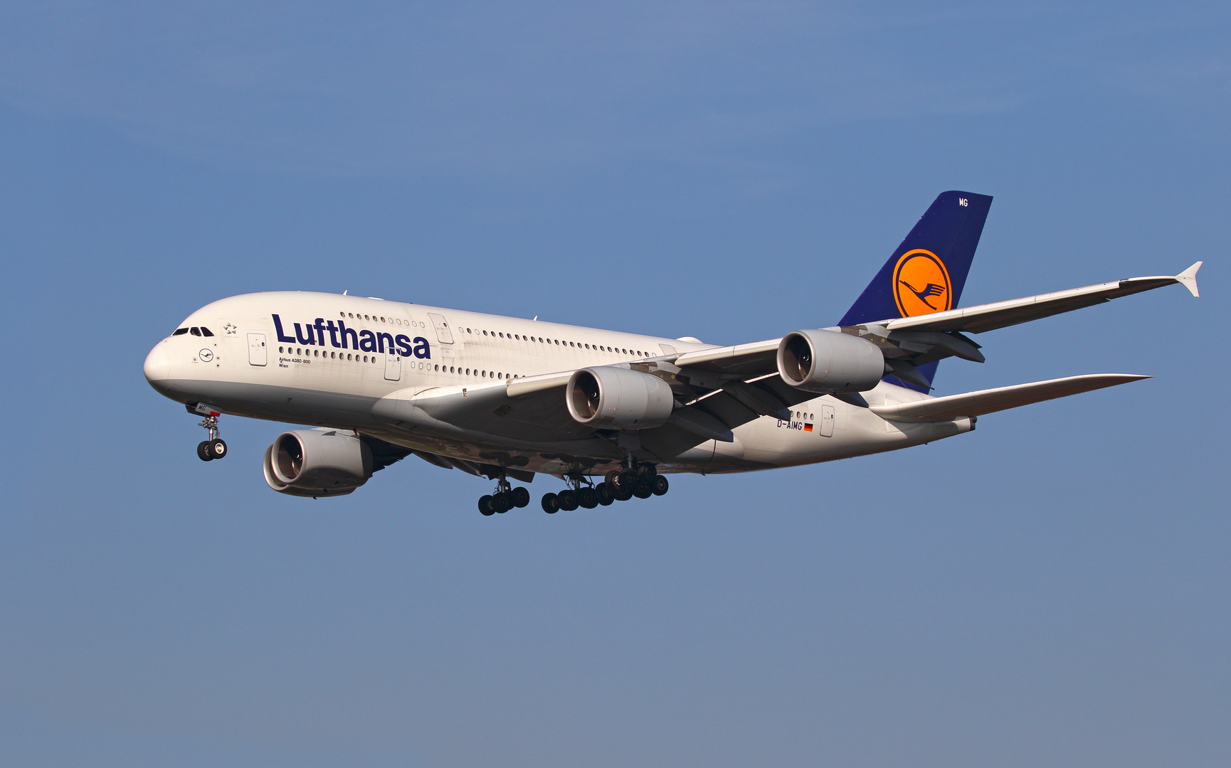 Lufthansa Airbus A380-800