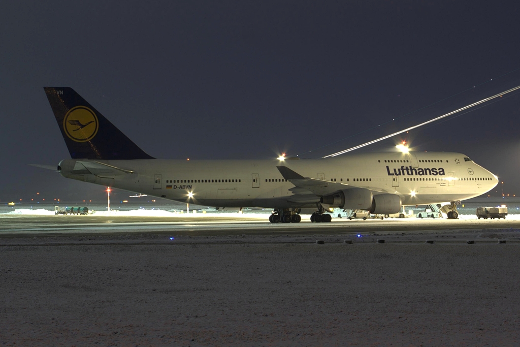 Lufthansa B747-400 D-ABVN