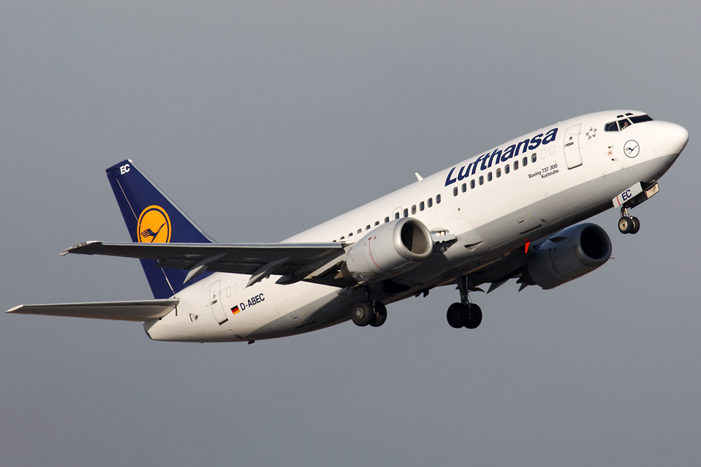 Lufthansa Boeing 737-300