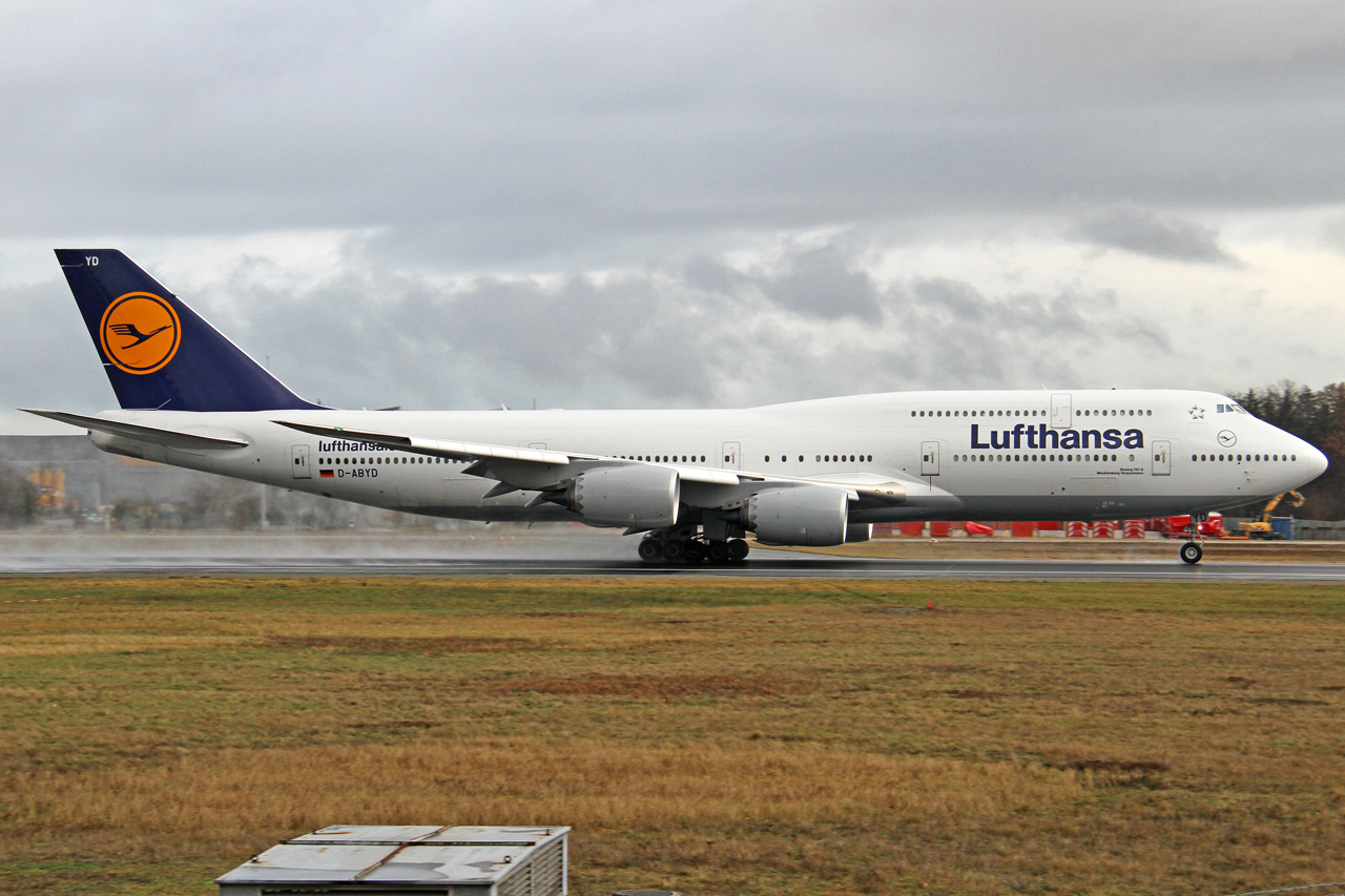 Lufthansa Boeing 747-830 D-ABYD