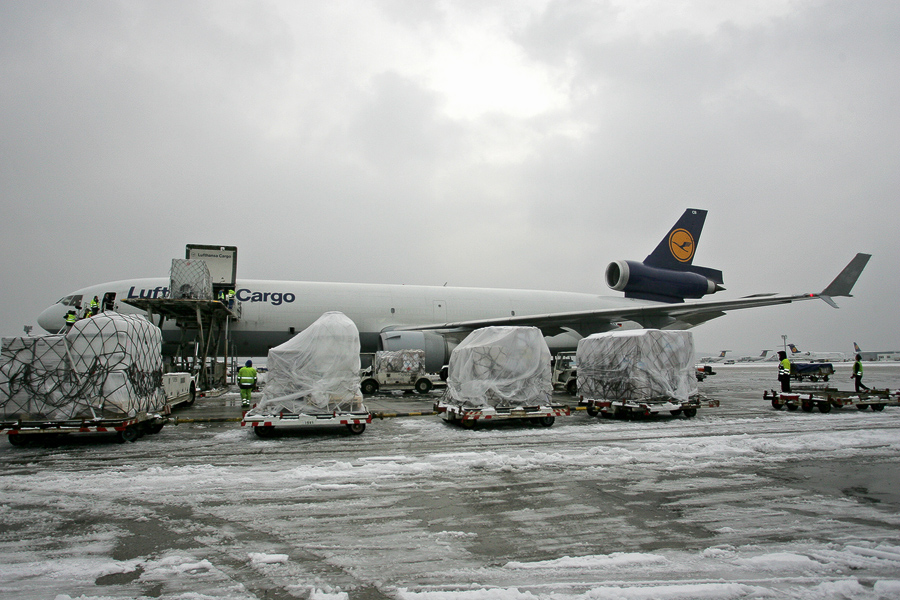 Lufthansa Cargo hilft III