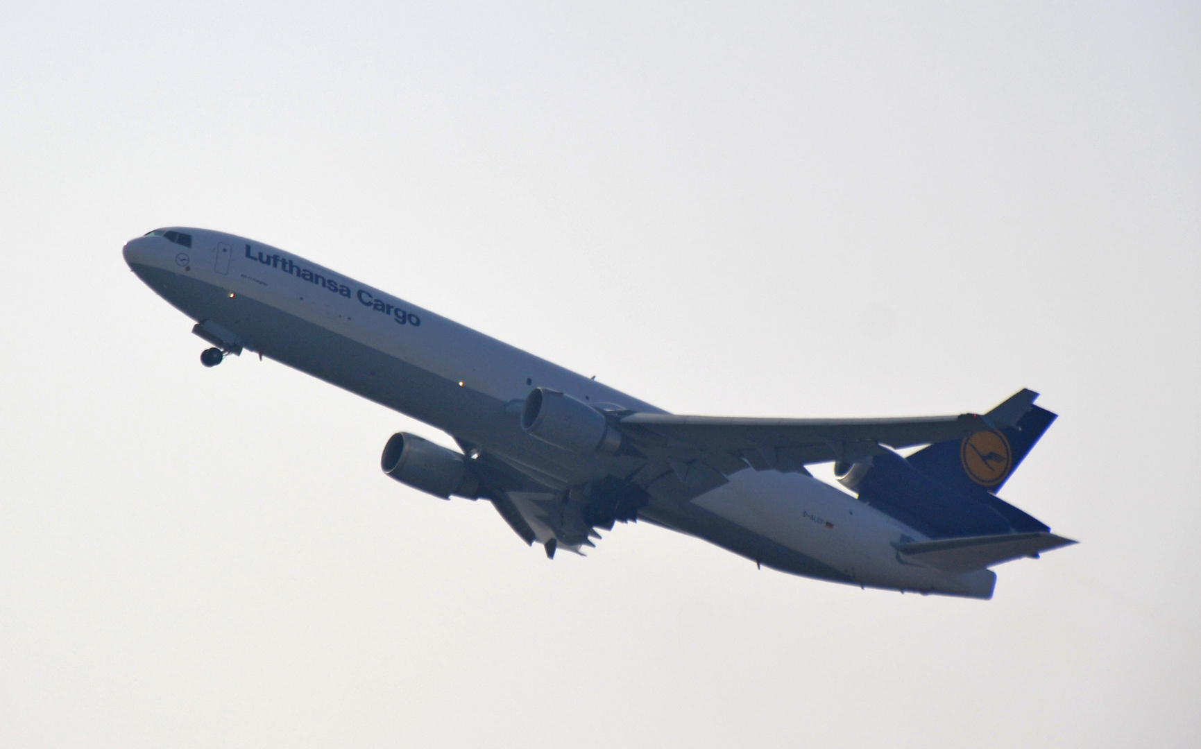 Lufthansa Cargo MD 11