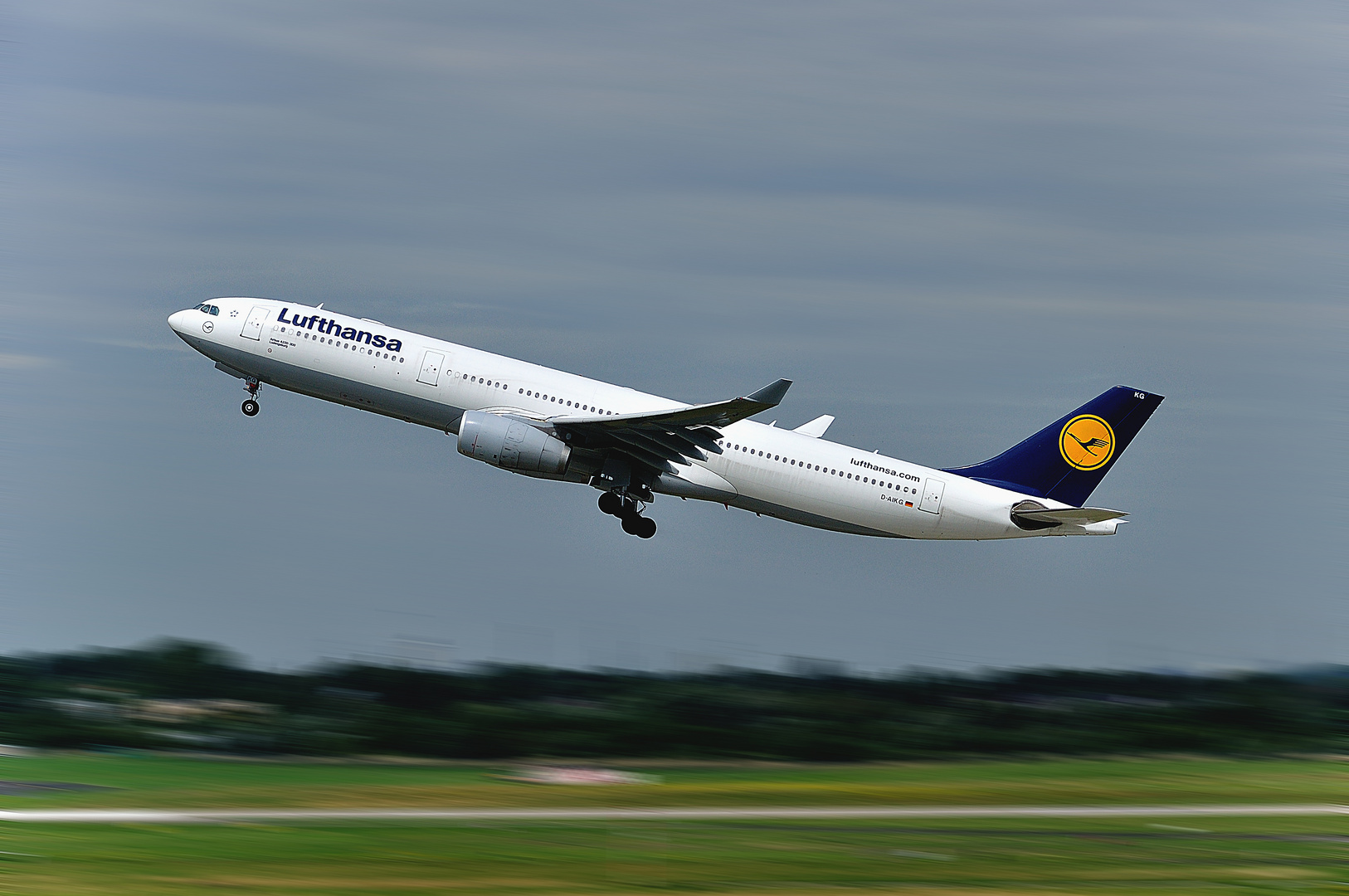 Lufthansa hebt ab...