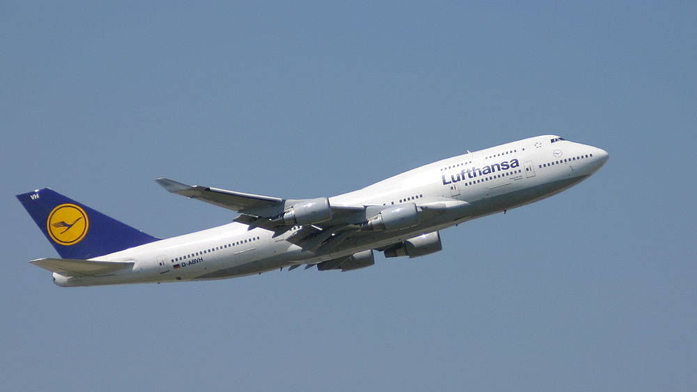 Lufthansa Jumbo