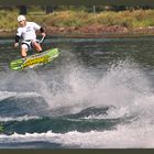 Luftsprung - Wakeboard-Meisterschaft