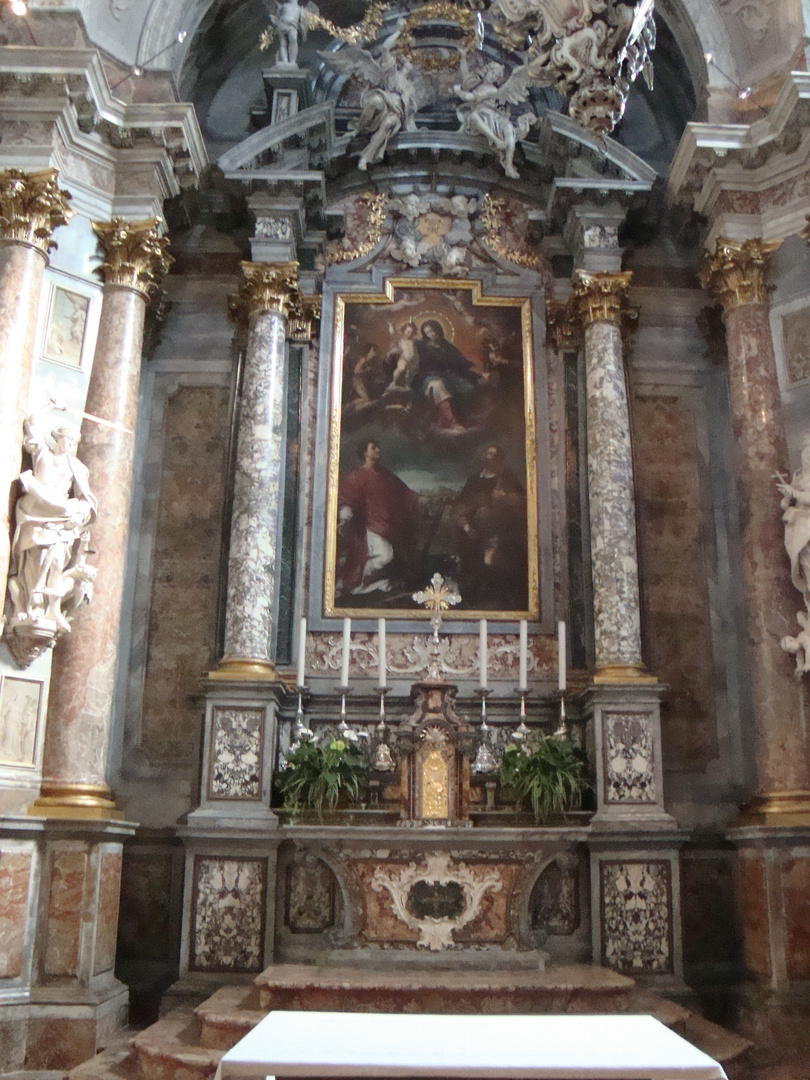 Lugano - altar in cahedral