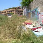 Lugar donde  pernoctan  unos indigentes  forasteros en el Barrio de Marchalenes