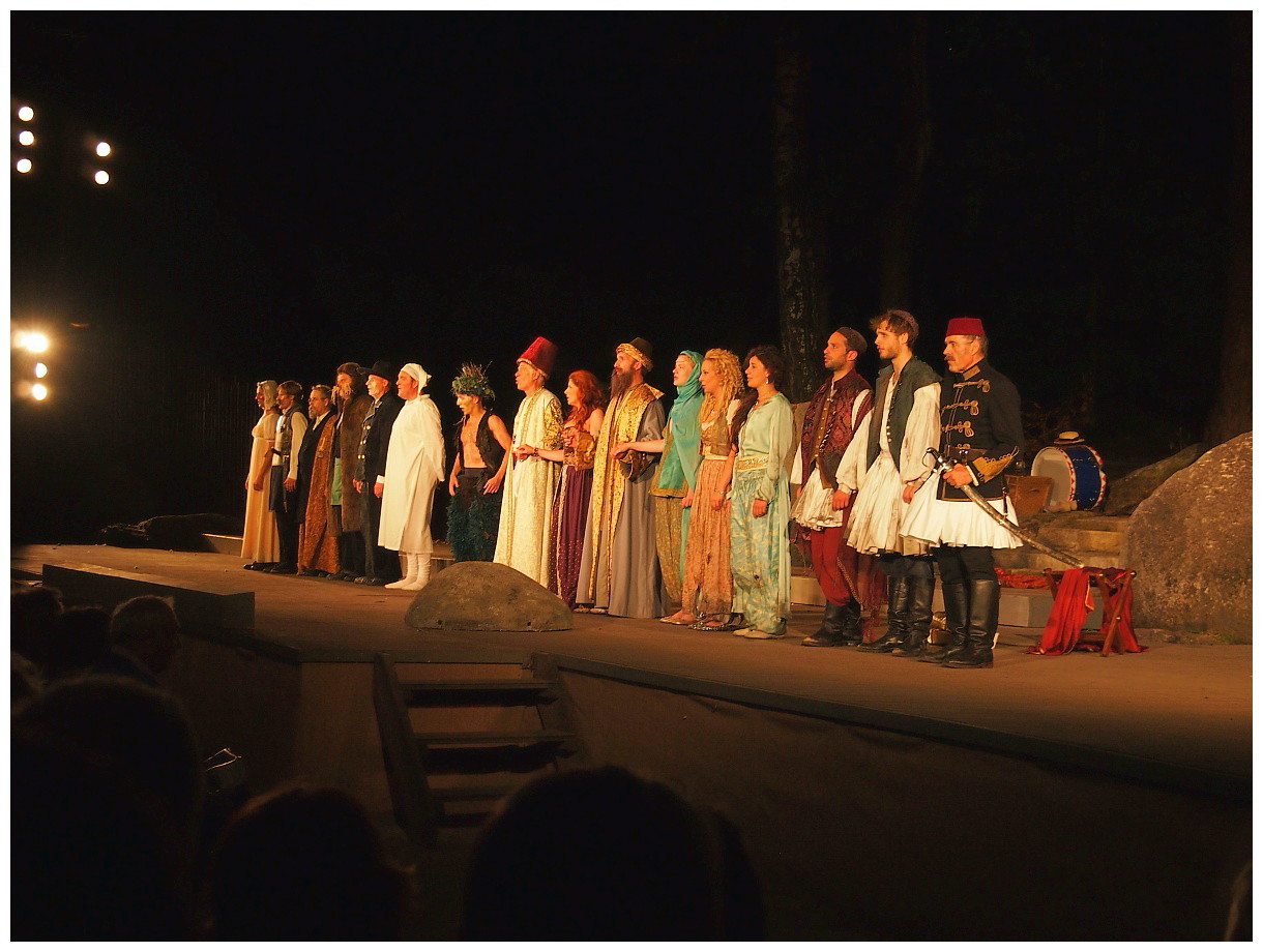 Luisenburg- Ensemble - Shakespeares „Ein Sommernachtstraum“