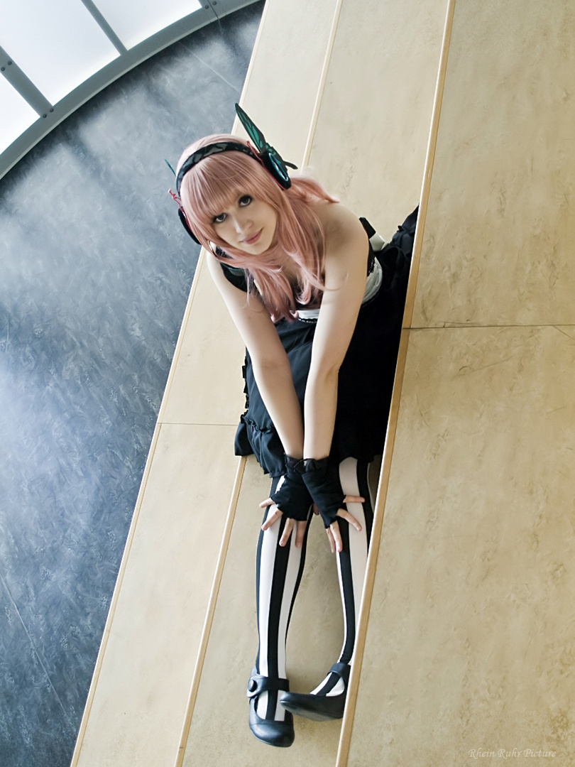 Luka Megurine..................Magnet/Vocaloid