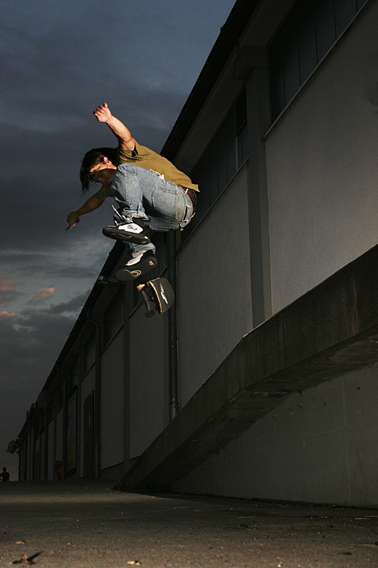 Lukas nollie heelflip