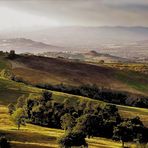 Lumière crépusculaire sur la campagne toscane