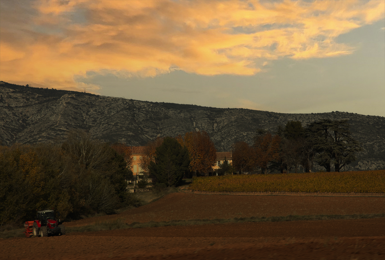 Lumière du soir sous Sainte Victoire