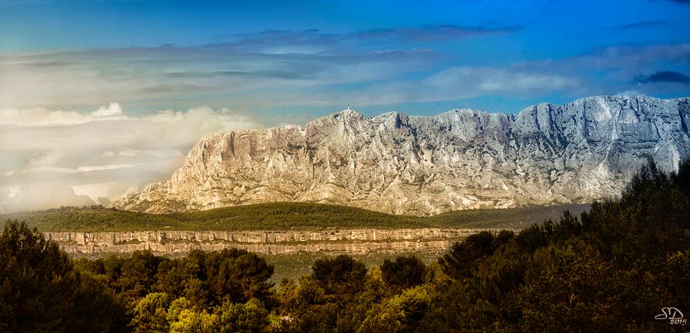 Lumière sur Sainte Victoire