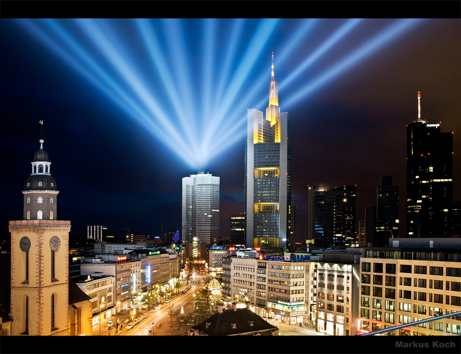 Luminale 2008 #88 Lichtdach Frankfurt - Tor zur Zeil - RELOAD - gerader Turm