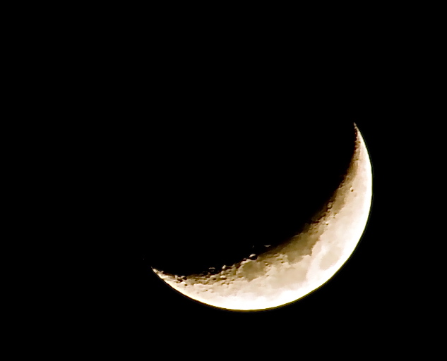 luna- 26 aprile 2012