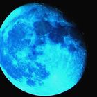 luna azulada