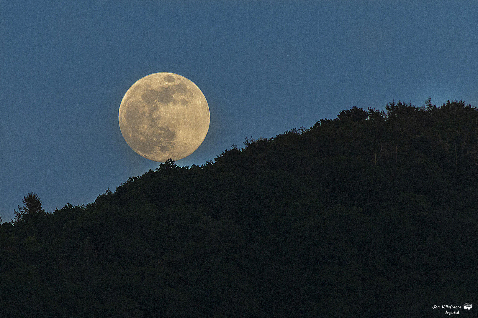 Luna de las flores