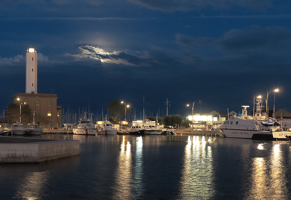 Luna di Marina