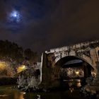 Luna e luci sul tevere