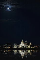 Luna llena sobre El Rocío