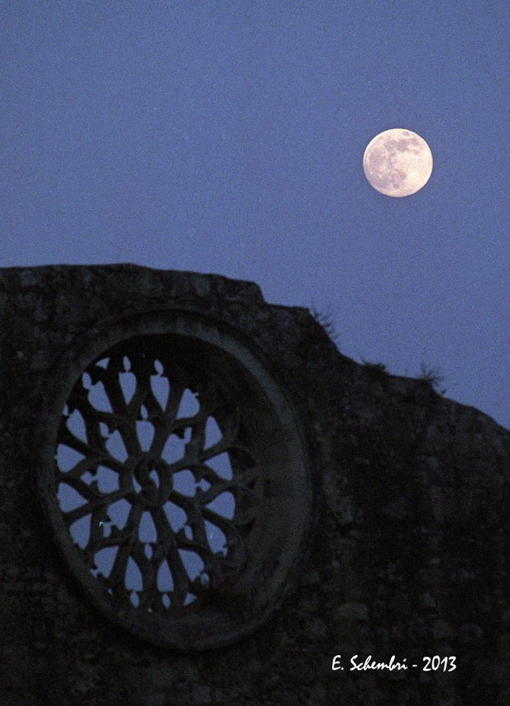 Luna piena a San Giovanni alle Catacombe