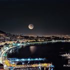 Luna piena sulla baia di Napoli 