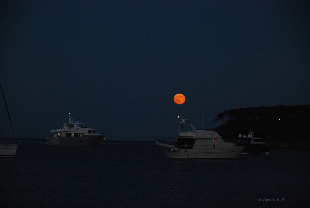 luna rossa