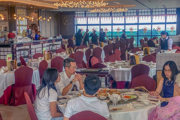 Lunch in Ah Yat Abalone Restaurant