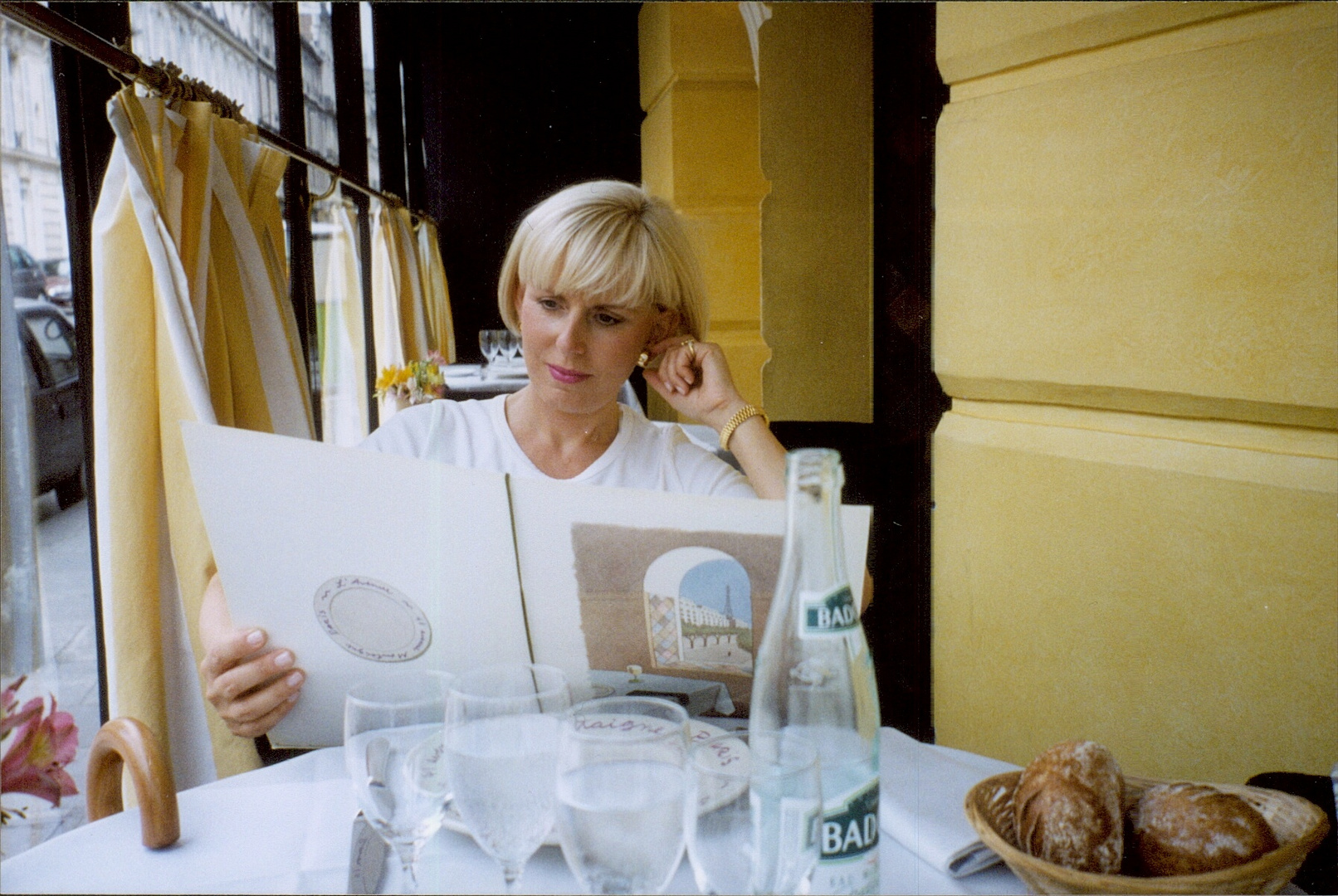 Lunchtime - Paris