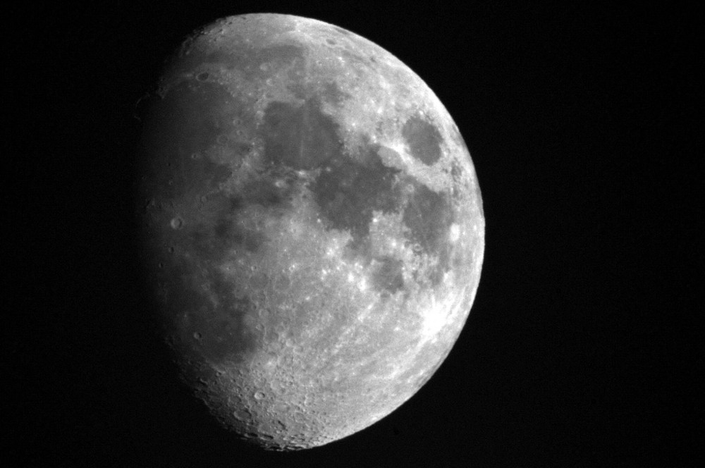 lune au 1000 MTO à miroir +multiplicateur 1.7 D300 à travers double vitrage