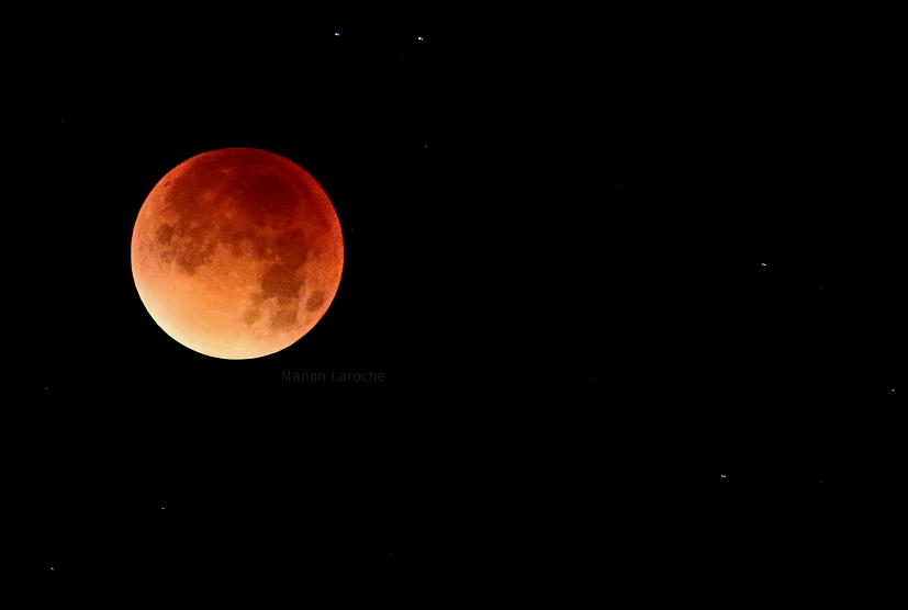 Lune rouge